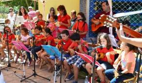 Escuela-de-Folclore-feria-2014